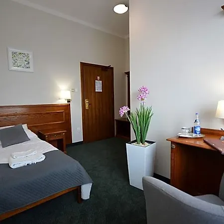 Riviera 3*